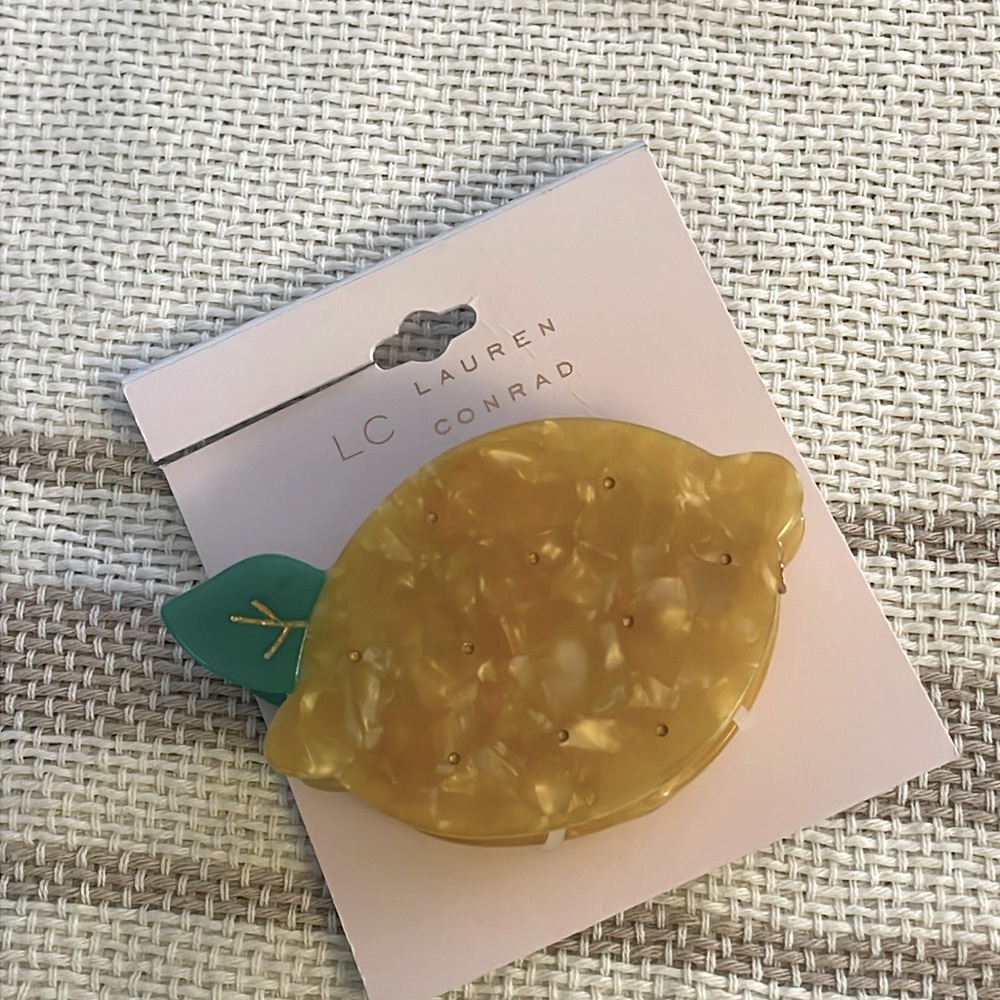 NWT Lemon Hair Clip